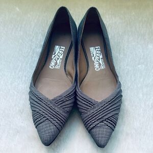 Ferragamo Gray Flats 36